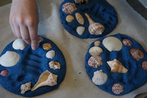 Sand craft - Explore ten creative ways to play and craft with sand, from handprints and sensory bins to sand castles and shadow …